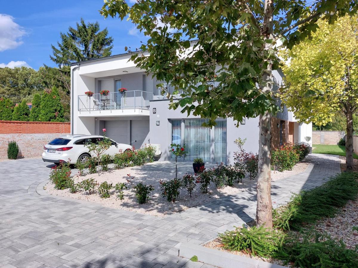 Linden Apartman 104 - Adults Only Mosonmagyarovar Exterior photo